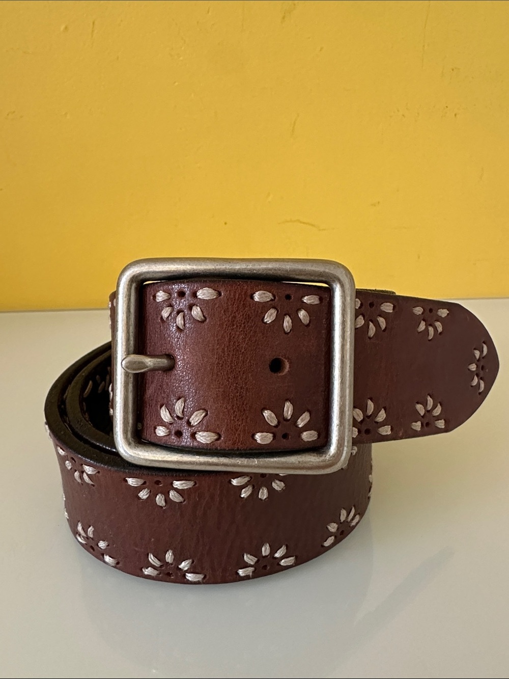 Buckle Brand Vintage Brown Leather Floral-Embroidered Belt - Picture 2 of 16